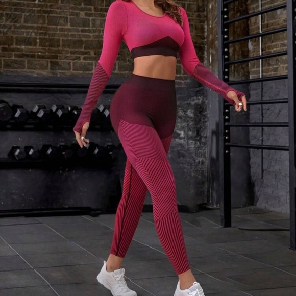 NWOT SHEIN Ombre 2-Piece Seamless Workout Set - Picture 2 of 14